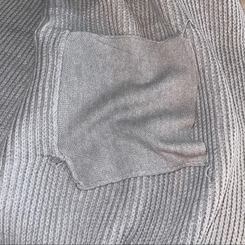 ROAMAN'S GRAY KNIT POCKETED SHORT SLEEVE CARDIGAN WRAP SIZE 12 - Picture 6 of 6